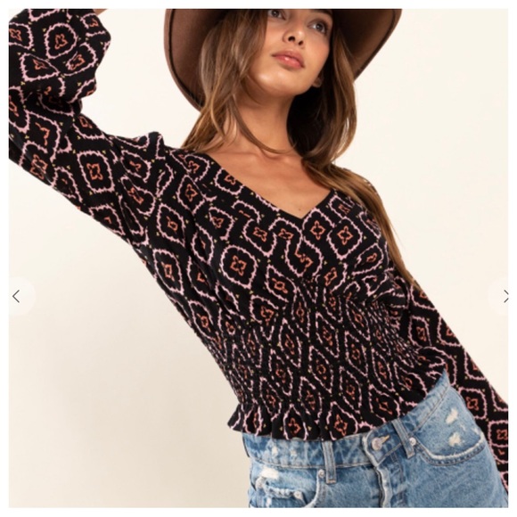 06 Boho Print Deep V-Neck Long Sleeve Top - Picture 5 of 6